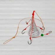 Годівниця оснащена Пружина Dali, 5 гачків, 10г